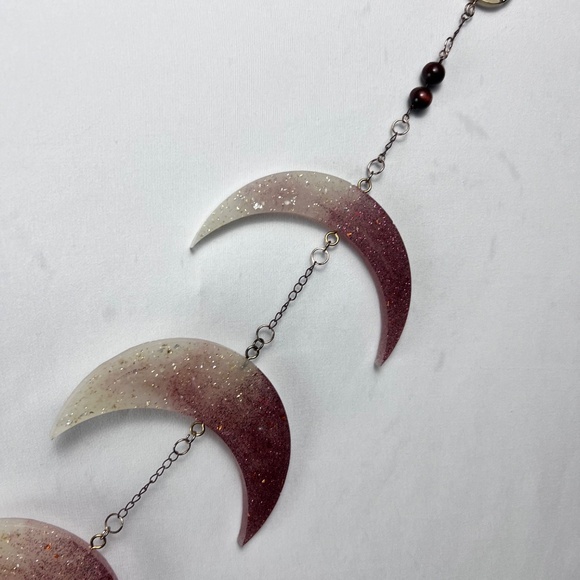 Resin moon phase wall hanging - Picture 5 of 13